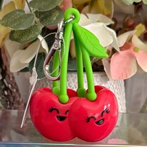 🆕🍒 BATH & BODY WORKS LIMITED EDITION “CHERRY PALS” POCKETBAC HOLDER. BRAND NEW!